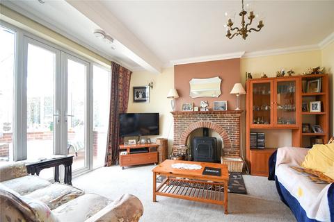 18 Fairfield Avenue, Ruislip, HA4 7PH
