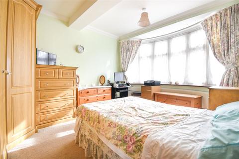 18 Fairfield Avenue, Ruislip, HA4 7PH