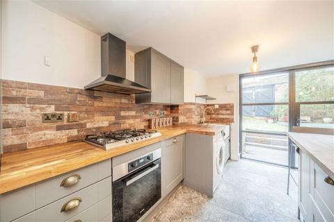 3 bedroom flat for sale, Prima Road, London SW9