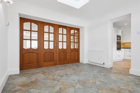 2 Ariel Drive, Bournemouth, BH6 4LR