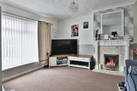 3 bedroom terraced house for sale, Quilter Drive, Bilton, Hull, HU11 4EL