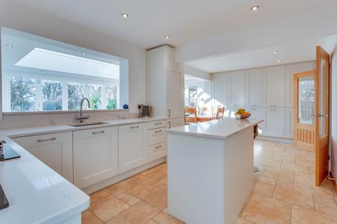 6 Cherwell Road, Emmer Green, Reading, RG4 8QH