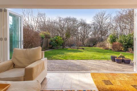 6 Cherwell Road, Emmer Green, Reading, RG4 8QH