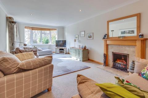 6 Cherwell Road, Emmer Green, Reading, RG4 8QH