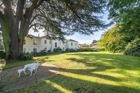6 The Rise, Caversham, Reading, RG4 8NZ