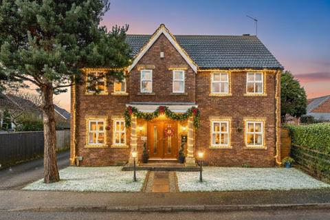 5 bedroom detached house for sale, The Ridings, North Ferriby, HU14 3EF