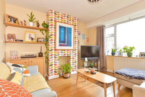 3 bedroom terraced house for sale, St. William's Way, Rochester, Kent