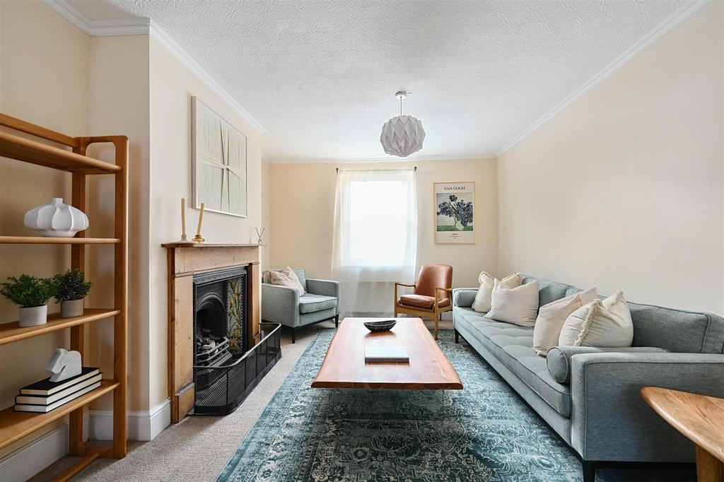 83 NORMAN ROAD - TN38 PEG (8).jpg