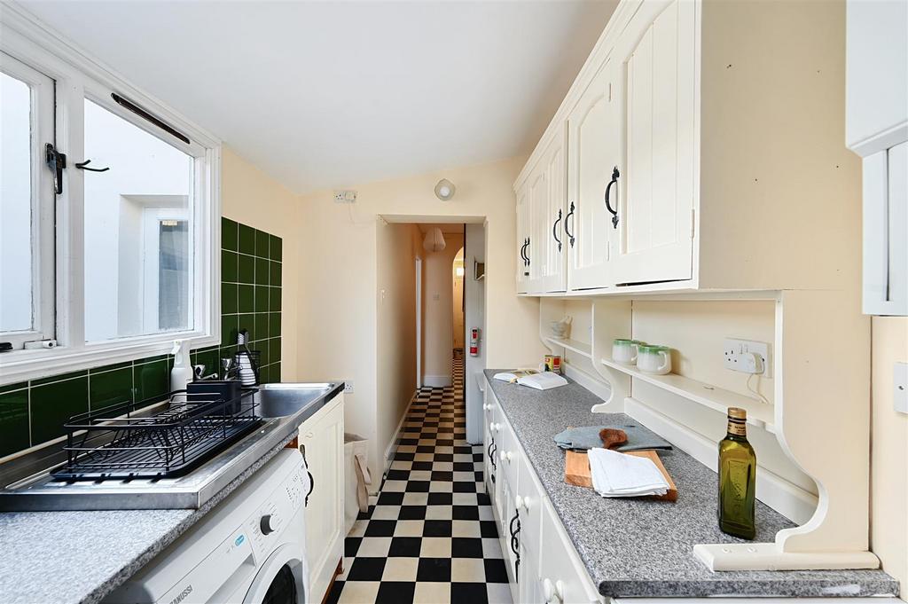 83 NORMAN ROAD - TN38 PEG (7).jpg