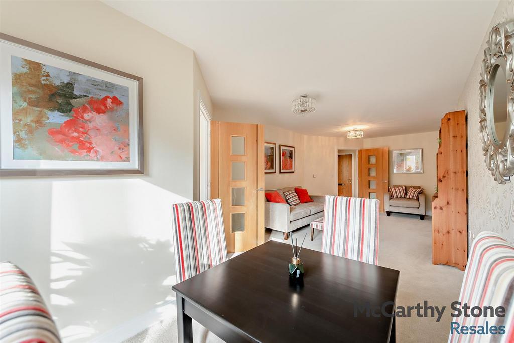 8636625-interior04-800.jpg