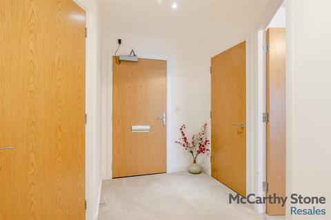1 bedroom apartment for sale, Lowe House, London Road, Knebworth