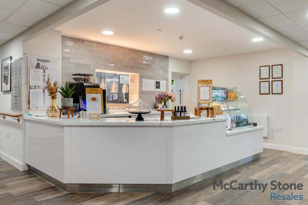 8635811-interior20.jpg
