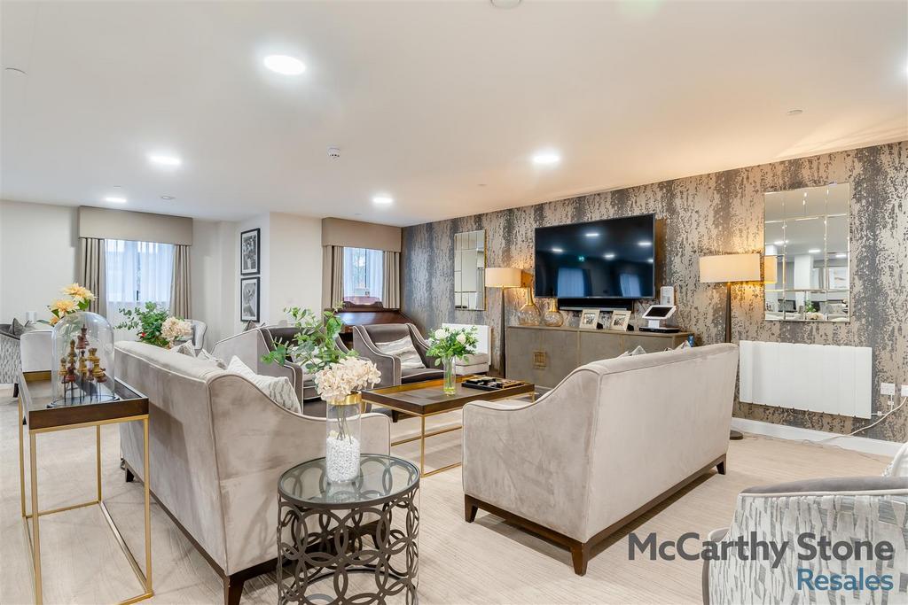 8635811-interior18.jpg