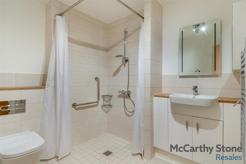 8635811-interior04.jpg