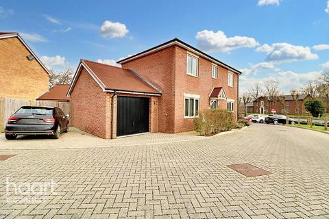 11 Vulcan Close, Biggin Hill, Westerham, TN16 3FL