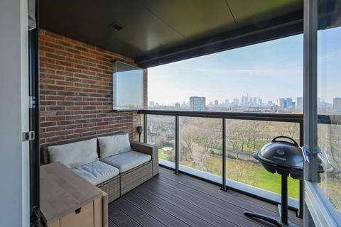 2 bedroom flat for sale, Vespucci Court, Tower Hamlets, LONDON, E14