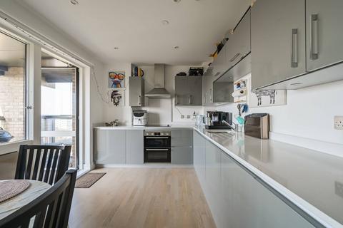 2 bedroom flat for sale, Vespucci Court, Tower Hamlets, LONDON, E14