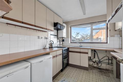 28 Wessex Drive, Erith, DA8 3AF