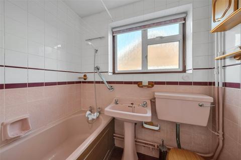 28 Wessex Drive, Erith, DA8 3AF