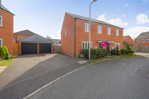 3 bedroom semi-detached house for sale, Samborne Drive, Berkshire RG40