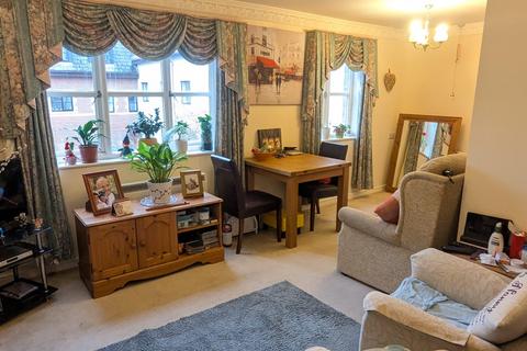 2 bedroom retirement property for sale, Carlton Court, Wells, BA5