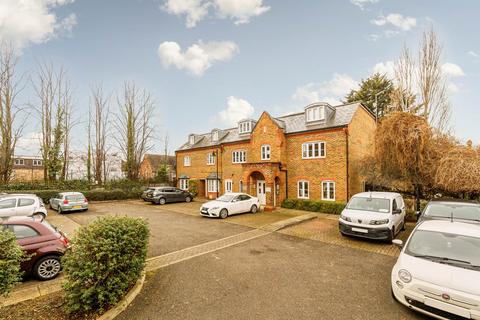 undefined, Kingsleigh Close, Brentford