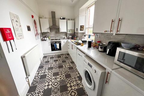 6 bedroom maisonette to rent, Chesterfield Road, Bristol BS6