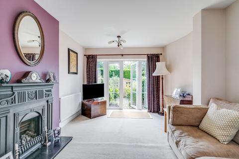 2 bedroom terraced house for sale, Wratten Road West