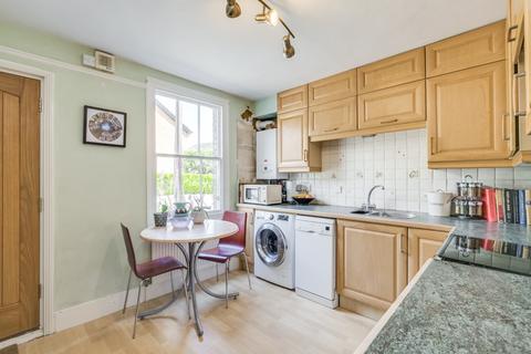 2 bedroom terraced house for sale, Wratten Road West