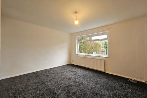 3 bedroom semi-detached house to rent, Daneswood Avenue, Whitworth, Rochdale