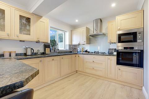 141 High Street, Halling, Rochester, ME2 1BT
