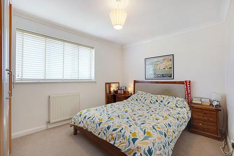 141 High Street, Halling, Rochester, ME2 1BT