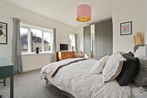 30 Studfield Crescent, Sheffield, S6 4SR