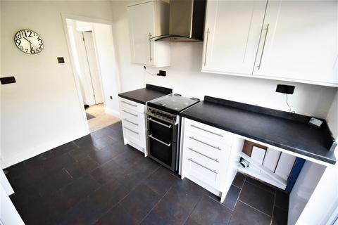 3 bedroom end of terrace house for sale, Royal Oak Drive, Wickford