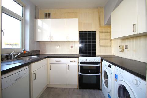 3 bedroom semi-detached house for sale, Hornchurch RM12