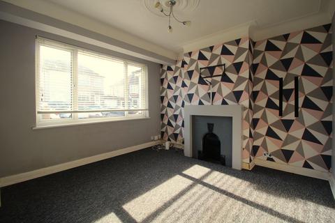 3 bedroom semi-detached house for sale, Hornchurch RM12