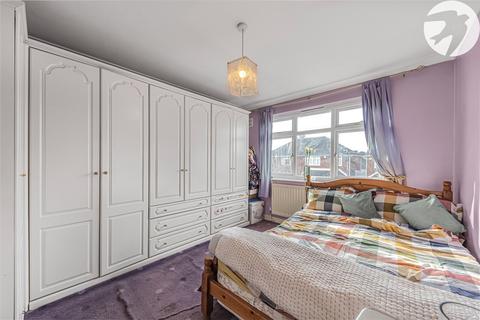 20 Meadow Way, Dartford, DA2 6AB