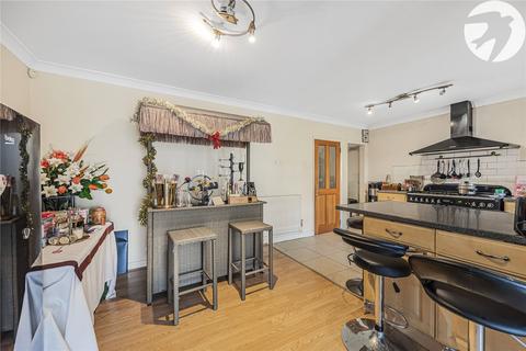 20 Meadow Way, Dartford, DA2 6AB