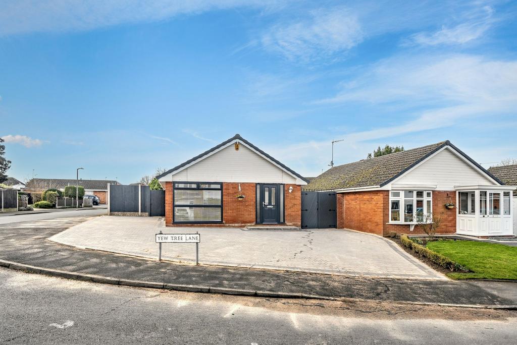 1 Yew Tree Lane Fernhill Heath