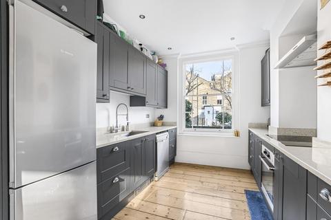 3 bedroom terraced house for sale, Sutherland Square, London, SE17