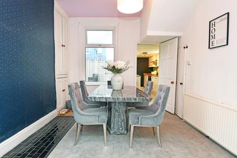 48 Albert Place, Harrogate, HG1 4QA