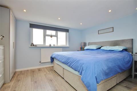 41 Elder Road, Bisley, Woking, GU24 9HB