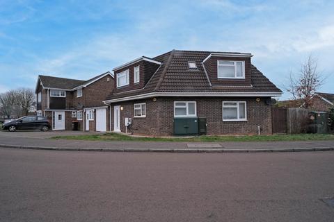 undefined, Hunter Drive, Bletchley, Milton Keynes