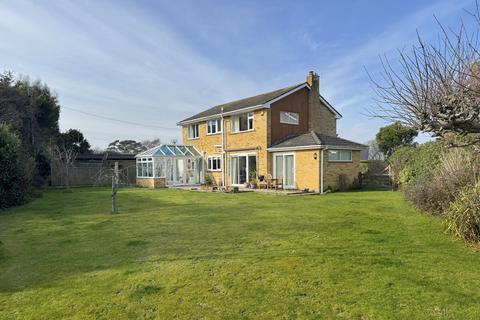 4 bedroom detached house for sale, Knowland Drive, Milford On Sea, Lymington SO41