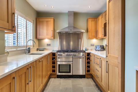 49 Culvers Avenue, Carshalton, SM5 2BN
