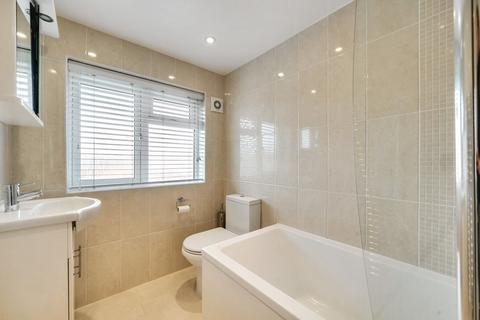 49 Culvers Avenue, Carshalton, SM5 2BN