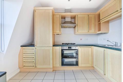 2 bedroom flat to rent, Castlegate, North Sheen, Richmond, TW9