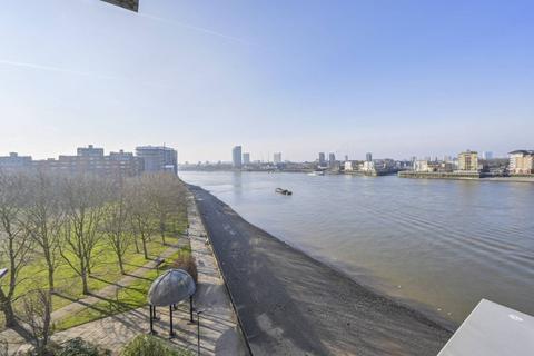 3 bedroom flat for sale, Ocean Wharf, E14, Isle Of Dogs, London, E14