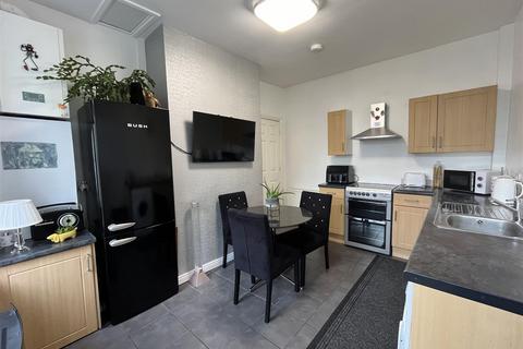 18 Temperance Field, Wyke, Bradford, BD12 9NR