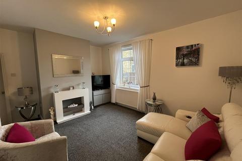 18 Temperance Field, Wyke, Bradford, BD12 9NR